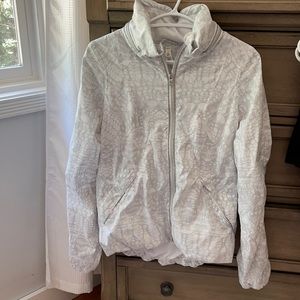 Lululemon Run Hustle Jacket Size 4